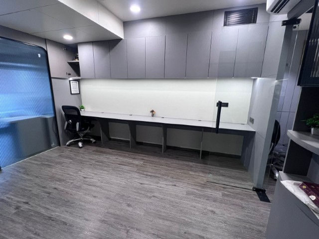 Office 1065 Sq. Ft. Commercial Office for Rent in Vastrapur Ahmedabad - Media 4