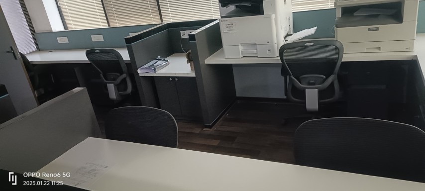 Office 1146 Sq. Ft. Commercial Office for Rent in Sg Highway Ahmedabad - Media 5