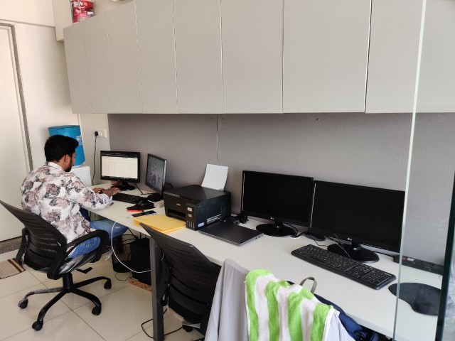 Office 505 Sq. Ft. Commercial Office for Rent in Satellite Ahmedabad - Media 8
