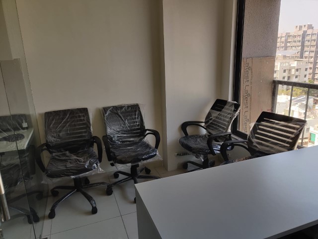 Office 505 Sq. Ft. Commercial Office for Rent in Satellite Ahmedabad - Media 10