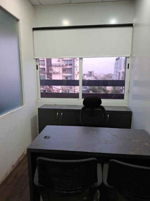 Office 1400 Sq. Ft. Commercial Office for Sale in Shyamal Cross Road Ahmedabad - Media 5