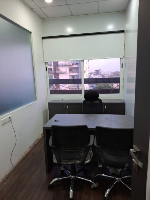 Office 1400 Sq. Ft. Commercial Office for Sale in Shyamal Cross Road Ahmedabad - Media 7