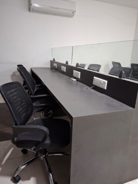 Office 1400 Sq. Ft. Commercial Office for Sale in Shyamal Cross Road Ahmedabad - Media 8