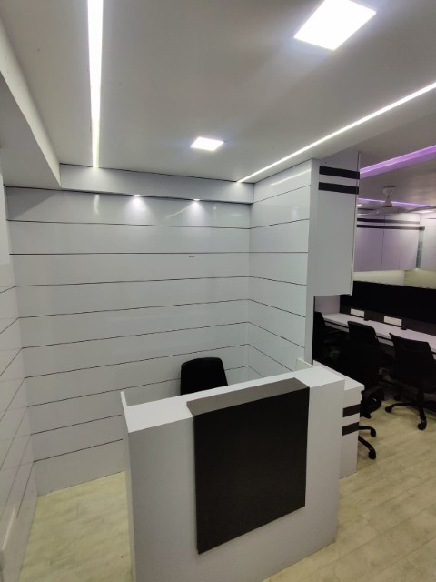 Office 640 Sq. Ft. Commercial Office for Rent in Makarba Ahmedabad - Media 2