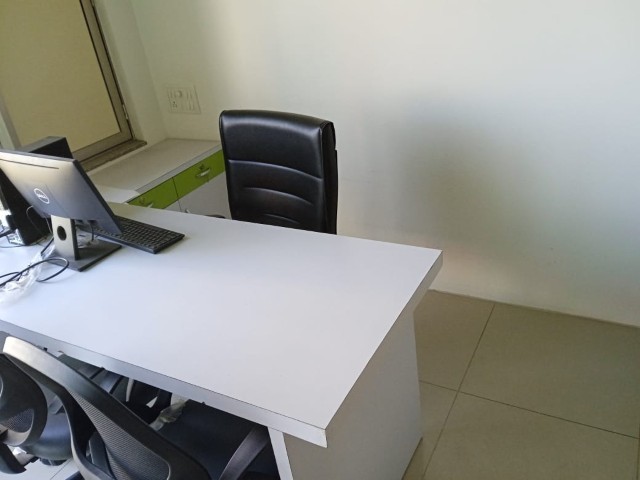 Office 550 Sq. Ft. Commercial Office for Rent in Prahladnagar Ahmedabad - Media 7