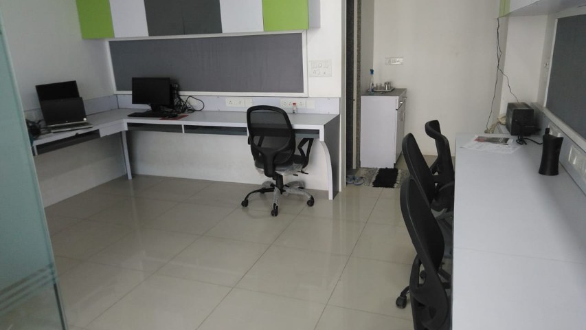 Office 550 Sq. Ft. Commercial Office for Rent in Prahladnagar Ahmedabad - Media 14