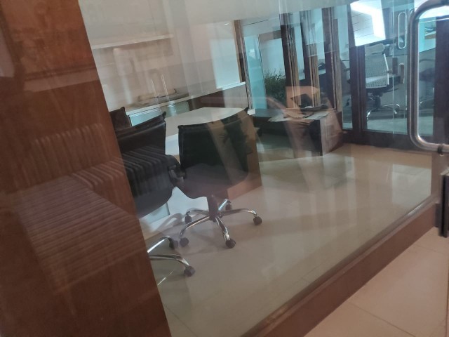 Office 1600 Sq. Ft. Commercial Office for Rent in Sola Ahmedabad - Media 8