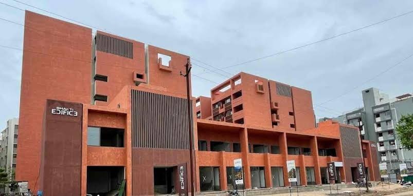 Showroom 735 Sq. Ft. Showroom First Floor for Sale in Bopal Ahmedabad - Media 4
