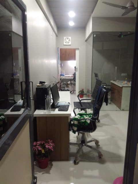 Office 458 Sq. Ft. Commercial Office for Rent in Gota Ahmedabad - Media 11