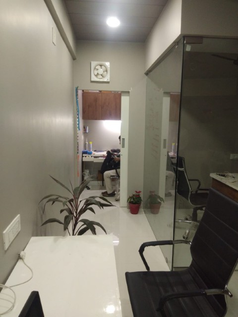 Office 458 Sq. Ft. Commercial Office for Rent in Gota Ahmedabad - Media 3