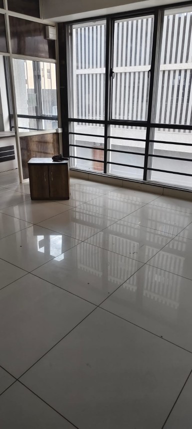 Office 750 Sq. Ft. Commercial Office for Rent in Jagatpur Ahmedabad - Media 3