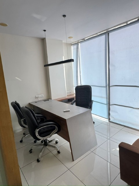 Office 926 Sq. Ft. Commercial Office for Rent in Sg Highway Ahmedabad - Media 2