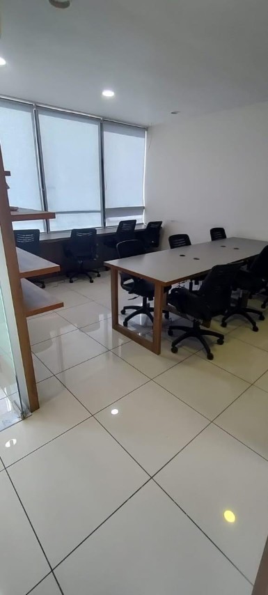 Office 926 Sq. Ft. Commercial Office for Sale in Sg Highway Ahmedabad - Media 8