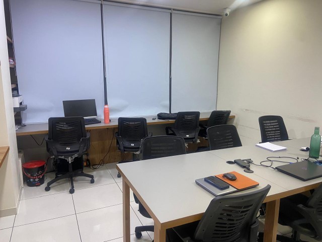 Office 926 Sq. Ft. Commercial Office for Sale in Sg Highway Ahmedabad - Media 10