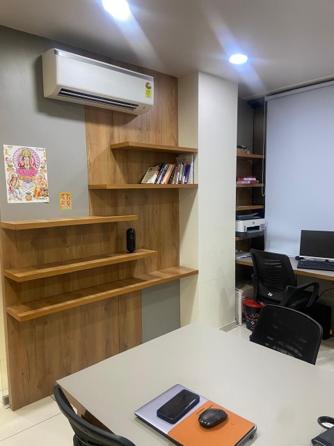Office 926 Sq. Ft. Commercial Office for Sale in Sg Highway Ahmedabad - Media 12