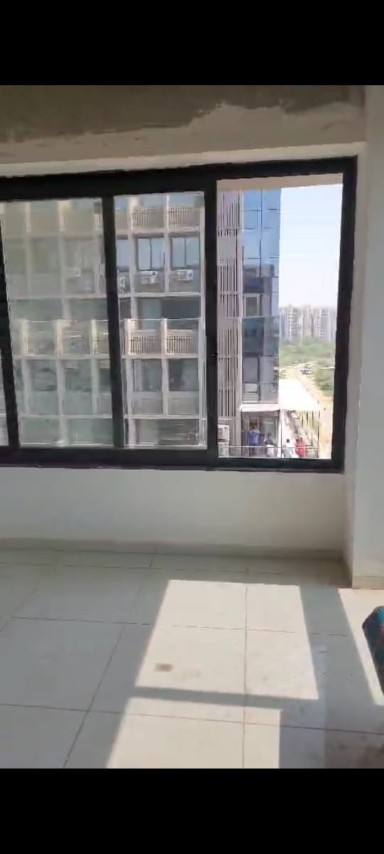 Office 588 Sq. Ft. Commercial Office for Rent in Jagatpur Ahmedabad - Media 7