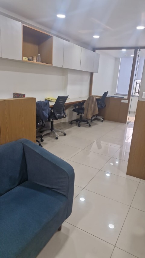Office 830 Sq. Ft. Commercial Office for Rent in Vastrapur Ahmedabad - Media 2