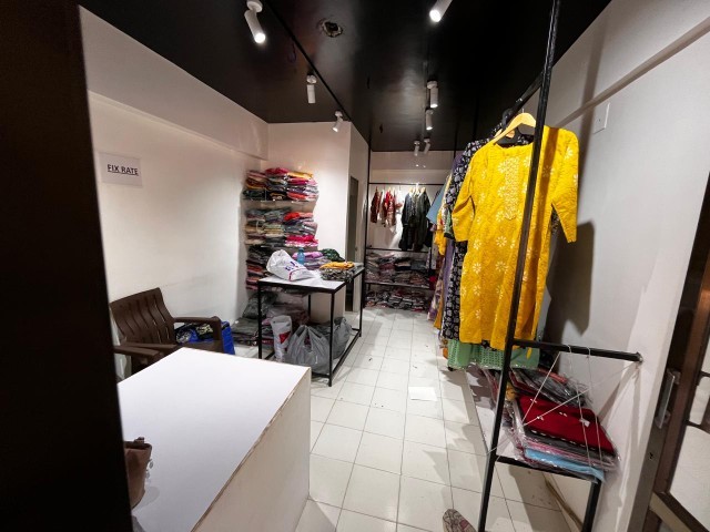 Showroom 360 Sq. Ft. Showroom First Floor for Rent in Gota Ahmedabad - Media 2