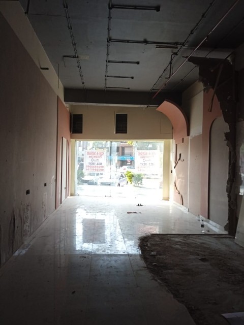 Showroom 2100 Sq. Ft. Showroom Ground Floor for Rent in Thaltej Ahmedabad - Media 4