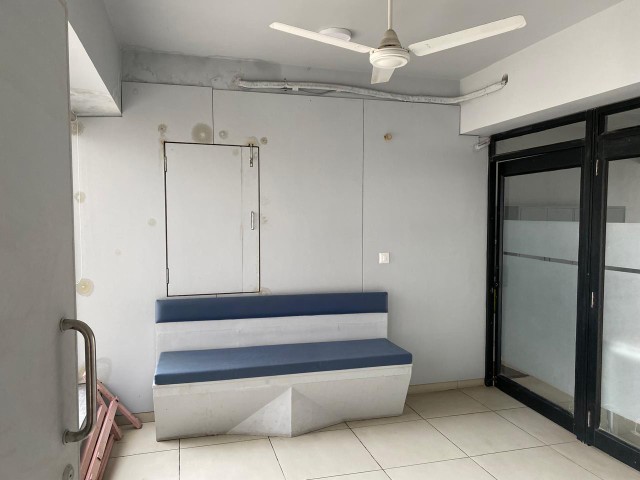 Office 1100 Sq. Ft. Commercial Office for Rent in Makarba Ahmedabad - Media 2