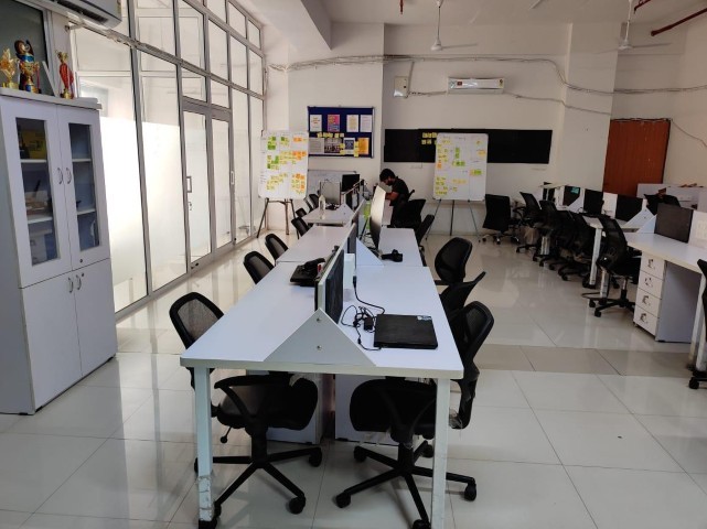 Office 3000 Sq. Ft. Commercial Office for Rent in Gota Ahmedabad - Media 17