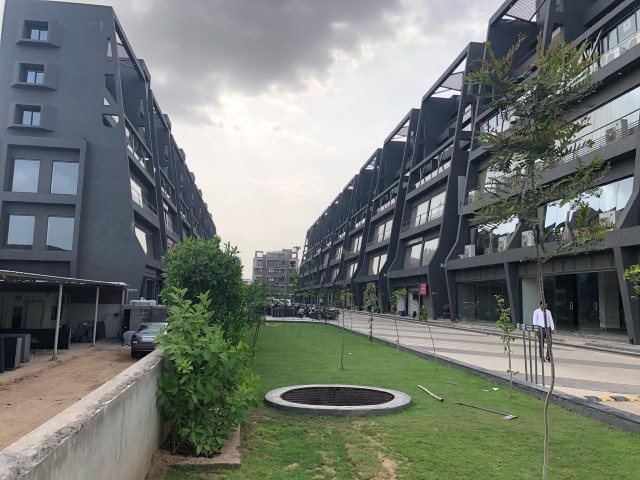Office 3000 Sq. Ft. Commercial Office for Rent in Gota Ahmedabad - Media 2