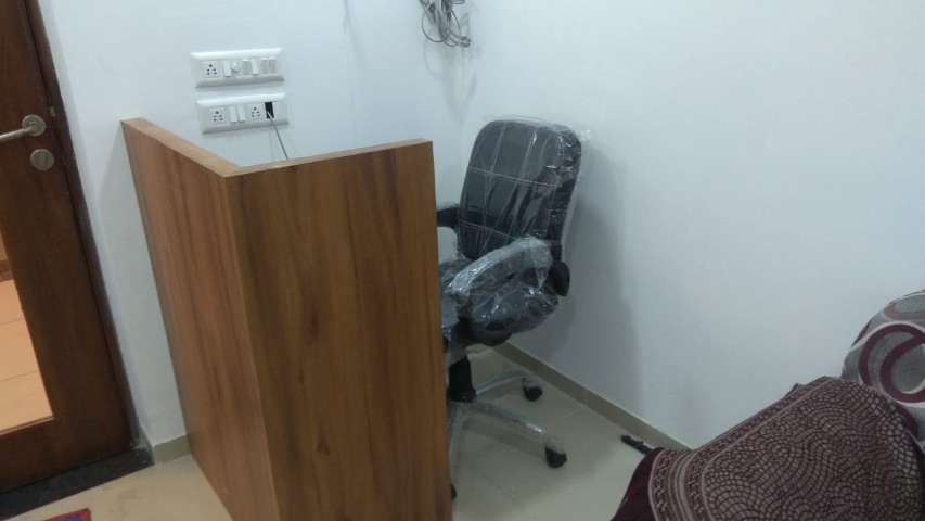 Office 696 Sq. Ft. Commercial Office for Rent in Rajpath Rangoli Road Ahmedabad - Media 2