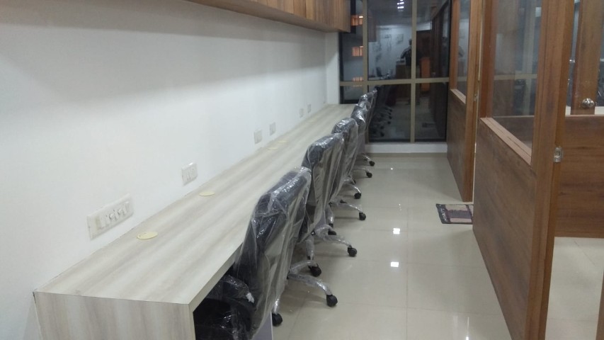 Office 696 Sq. Ft. Commercial Office for Rent in Rajpath Rangoli Road Ahmedabad - Media 6