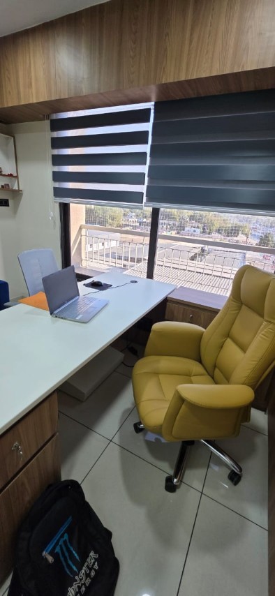Office 559 Sq. Ft. Commercial Office for Rent in Bopal Ahmedabad - Media 11
