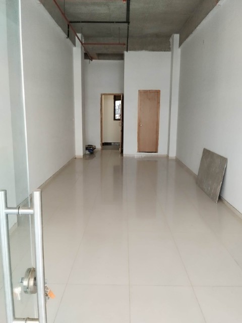 Showroom 883 Sq. Ft. Showroom Second Floor for Rent in Gota Ahmedabad - Media 2