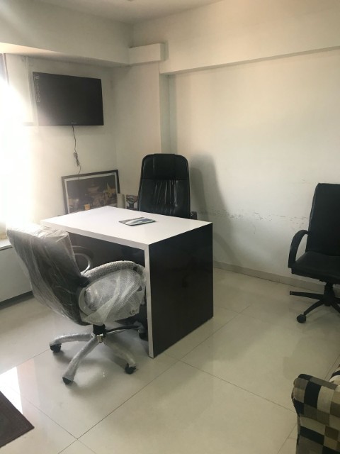 Office 1080 Sq. Ft. Commercial Office for Rent in Satellite Ahmedabad - Media 10