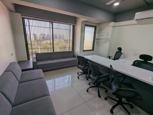Office 865 Sq. Ft. Commercial Office for Rent in Sindhu Bhavan Road Ahmedabad - Media 5