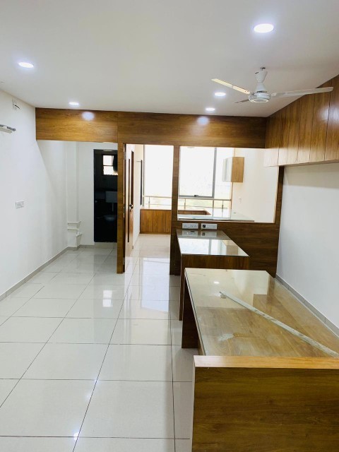 Office 846 Sq. Ft. Commercial Office for Sale in Gota Ahmedabad