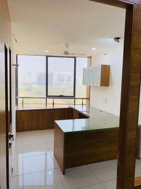 Office 846 Sq. Ft. Commercial Office for Sale in Gota Ahmedabad - Media 6