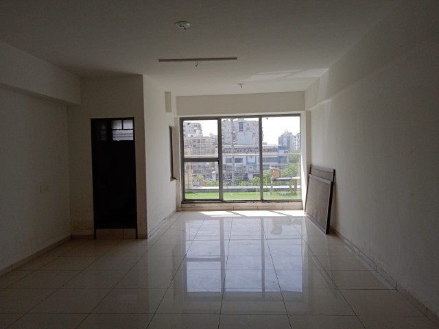 Office 987 Sq. Ft. Commercial Office for Rent in Satellite Ahmedabad - Media 2