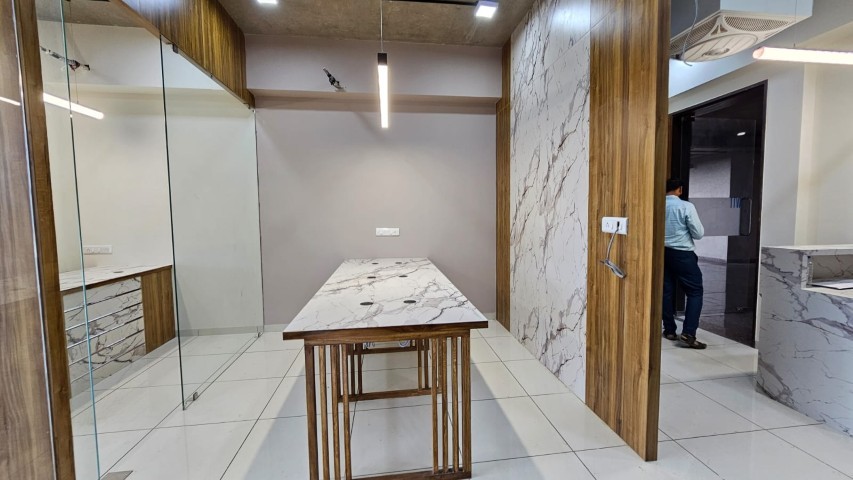 Office 1050 Sq. Ft. Commercial Office for Rent in Sg Highway Ahmedabad - Media 9