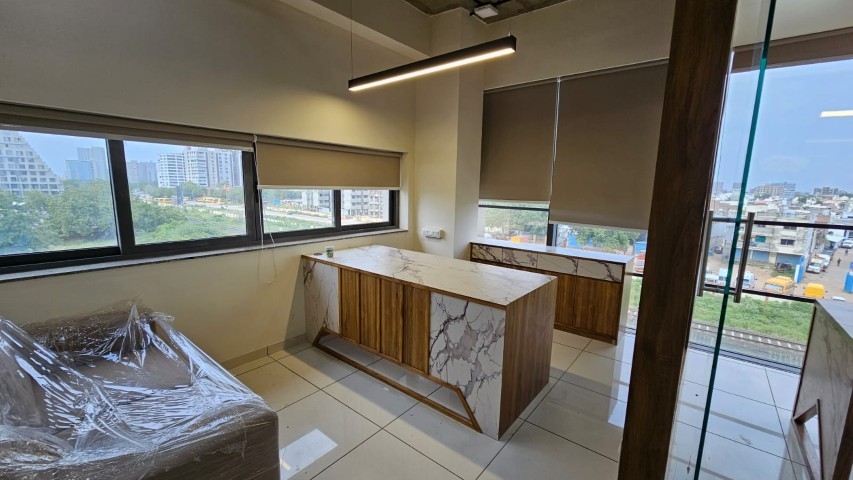Office 1050 Sq. Ft. Commercial Office for Sale in Sg Highway Ahmedabad - Media 7
