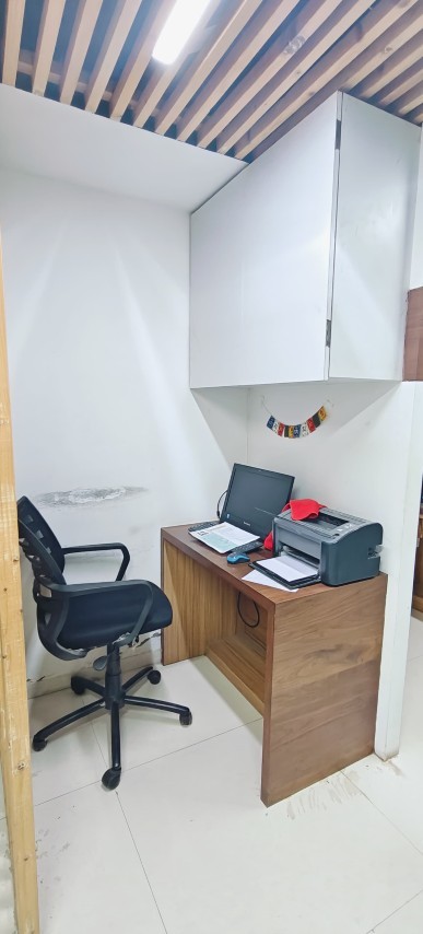 Office 2372 Sq. Ft. Commercial Office for Rent in Thaltej Ahmedabad - Media 9