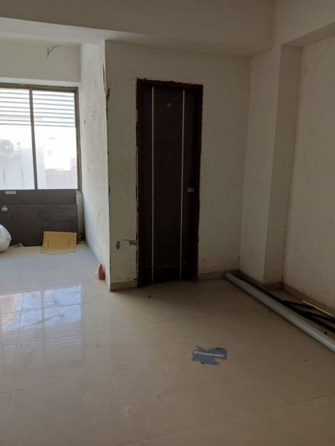 Showroom 1281 Sq. Ft. Showroom First Floor for Rent in Science City Ahmedabad - Media 3