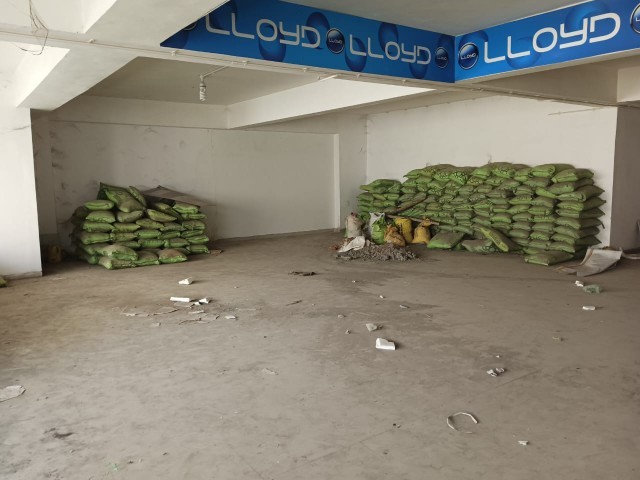 Showroom 2275 Sq. Ft. Showroom First Floor for Rent in Science City Ahmedabad - Media 5