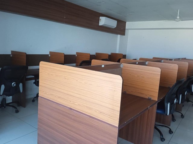 Office 1487 Sq. Ft. Commercial Office for Rent in Sola Ahmedabad - Media 3
