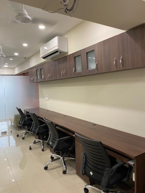 Office 822 Sq. Ft. Commercial Office for Rent in Rajpath Rangoli Road Ahmedabad - Media 14
