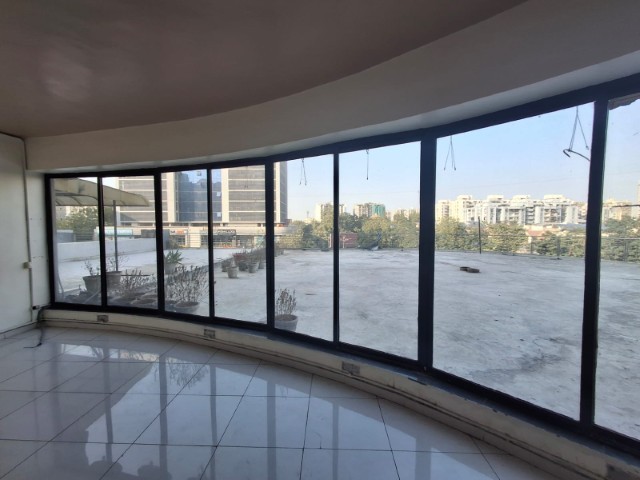 Office 2500 Sq. Ft. Commercial Office for Rent in Prahladnagar Ahmedabad