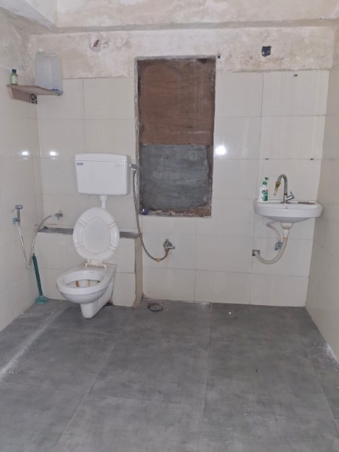 Office 2500 Sq. Ft. Commercial Office for Rent in Prahladnagar Ahmedabad - Media 8