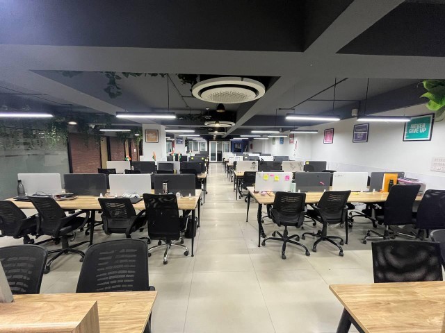 Office 4985 Sq. Ft. Commercial Office for Rent in Drive In Road Ahmedabad - Media 11