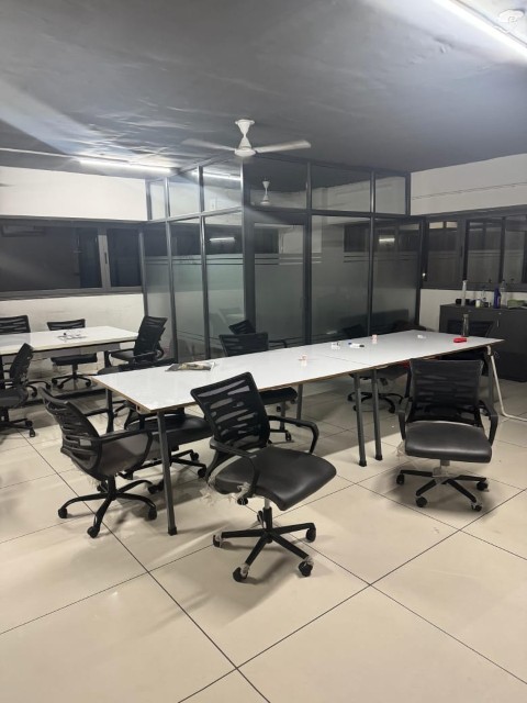 Office 1020 Sq. Ft. Commercial Office for Sale in Jagatpur Ahmedabad