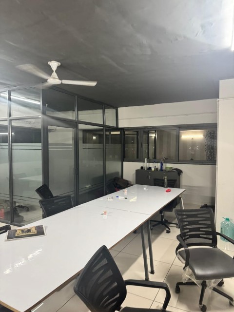 Office 1020 Sq. Ft. Commercial Office for Sale in Jagatpur Ahmedabad - Media 8