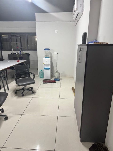 Office 1020 Sq. Ft. Commercial Office for Sale in Jagatpur Ahmedabad - Media 9