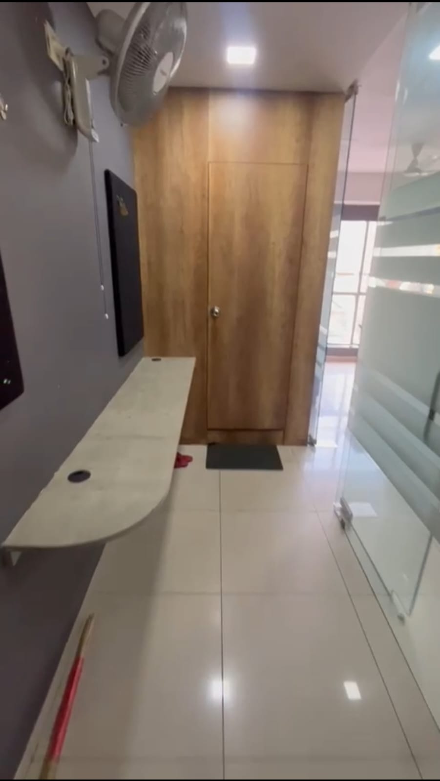 Office 468 Sq. Ft. Commercial Office for Rent in Bodakdev Ahmedabad - Media 2