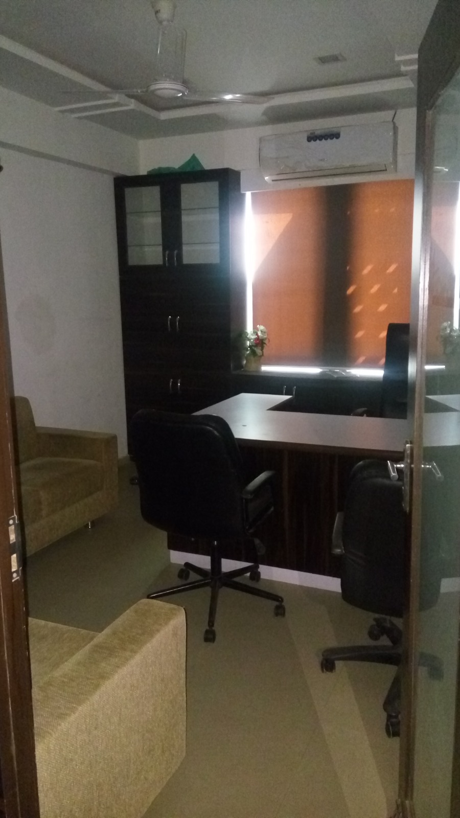 Office 512 Sq. Ft. Commercial Office for Rent in Makarba Ahmedabad - Media 4